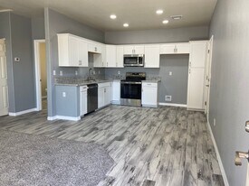 2699 Cll De Mercado, Unit 2699 Calle De Mercado in Bullhead City, AZ - Building Photo