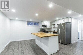 94 Irene Ave in Hamilton, ON - Building Photo - Building Photo