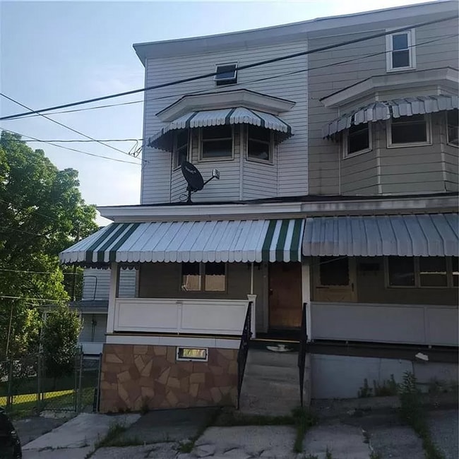 property at 106 6th St