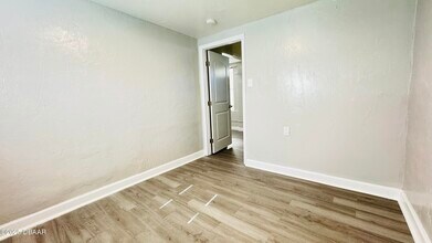 212 Glenview Blvd in Daytona Beach, FL - Building Photo - Building Photo