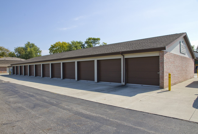 Sharon Court Townhomes in Hebron, OH - Building Photo - Building Photo