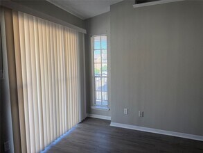 2121 Hepburn St in Houston, TX - Building Photo - Building Photo