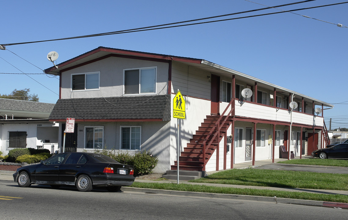 2133 Market Ave in San Pablo, CA - Building Photo