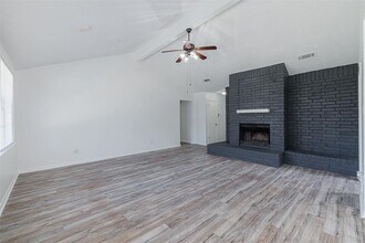 16702 Pebbleglen Dr in Houston, TX - Building Photo - Building Photo
