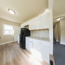 2706 SW 7th St in Des Moines, IA - Building Photo - Building Photo