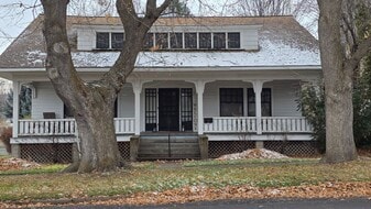 1108 N Ave in La Grande, OR - Building Photo