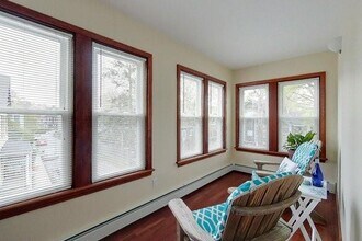 21 Calvert St in Newport, RI - Building Photo - Building Photo