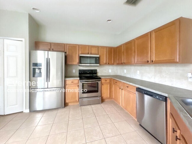 1361 Periwinkle Blue Way in Oviedo, FL - Building Photo - Building Photo