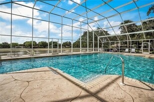 12330 Notting Hill Ln, Unit 16 in Bonita Springs, FL - Building Photo