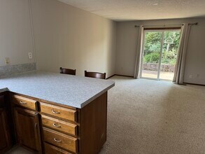 14220 SW Daphne St in Beaverton, OR - Building Photo - Building Photo