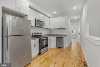 2153 N Franklin St in Philadelphia, PA - Building Photo - Building Photo