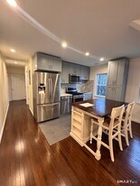 18 Soundview Ave in Norwalk, CT - Building Photo