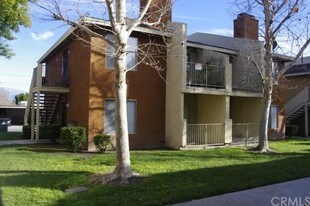 1025 N Tippecanoe Ave, Unit 135 in San Bernardino, CA - Building Photo