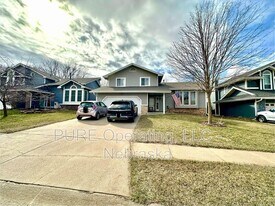 5018 S 163rd St in Omaha, NE - Building Photo