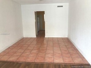 9260 Bay Harbor Terrace-Unit -24 in Bay Harbor Islands, FL - Building Photo - Building Photo