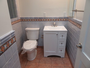 1810 Stearns Dr in Los Angeles, CA - Building Photo - Building Photo