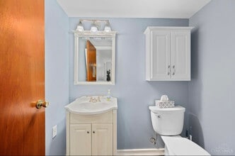 1002 Stanwood Dr in Lebanon, OH - Foto de edificio - Building Photo