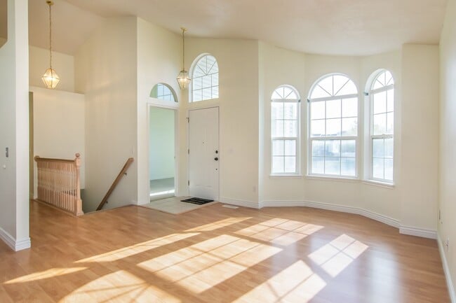 13676 Premier Ln in Herriman, UT - Building Photo - Building Photo