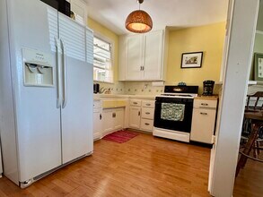 7451 Wish Ave in Van Nuys, CA - Building Photo - Building Photo