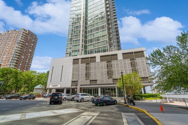 2 2nd St in Jersey City, NJ - Building Photo - Building Photo