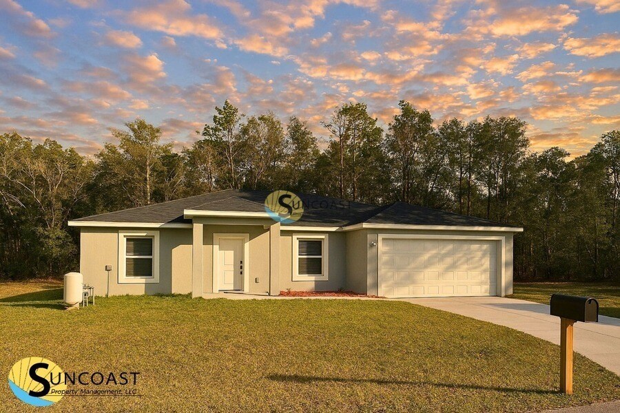 20581 SW Marine Blvd in Dunnellon, FL - Building Photo
