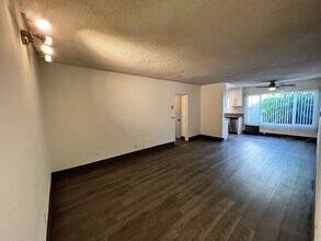 3359 Mentone Ave in Los Angeles, CA - Building Photo - Building Photo