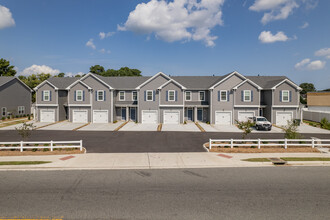 Churchland Commons at Town Pointe in Portsmouth, VA - Building Photo - Building Photo