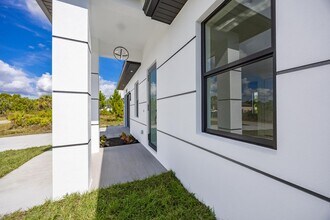 1057 Halby Ave S in Lehigh Acres, FL - Building Photo - Building Photo