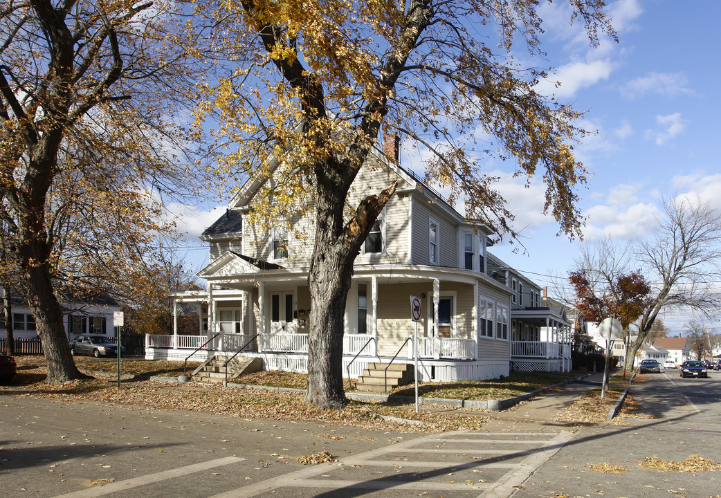 23 Fourth St in Dover, NH - Building Photo