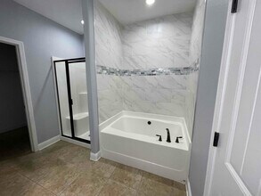10374 Sweet Bay Dr in Gulfport, MS - Building Photo - Building Photo