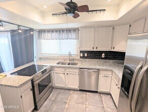 5922 N 83rd St in Scottsdale, AZ - Building Photo - Building Photo