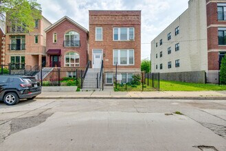 4241 S Langley Ave in Chicago, IL - Building Photo - Building Photo