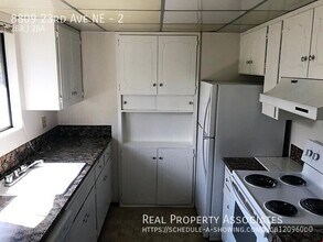 8809 23rd Ave NE in Seattle, WA - Building Photo - Building Photo