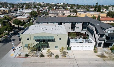 1102 Termino Ave in Long Beach, CA - Building Photo - Building Photo