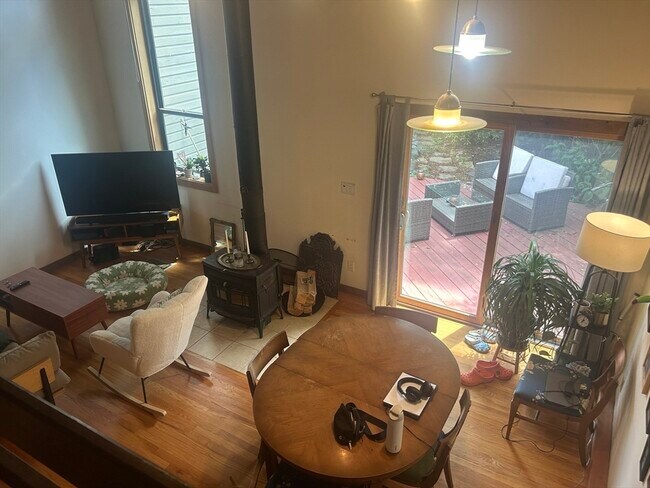 11 Lilac Ct, Unit 11 in Cambridge, MA - Building Photo - Building Photo
