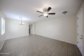 43337 N Heavenly Way in Anthem, AZ - Building Photo - Building Photo