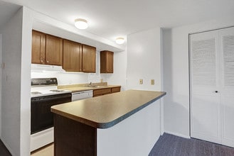 Wesley Park Townhouses in Mechanicsburg, PA - Building Photo - Building Photo
