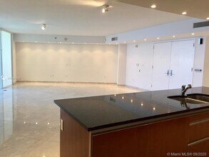 17201 Collins, Unit 2107 in Sunny Isles Beach, FL - Building Photo - Building Photo