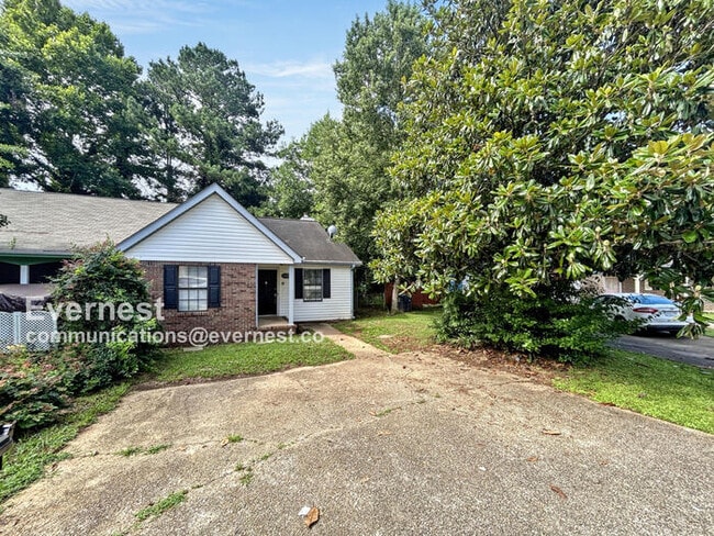 property at 615 Cahaba Manor Trail