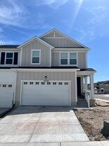 4249 W 2010 N in Lehi, UT - Building Photo