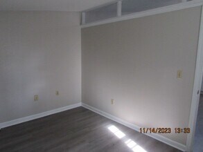 360 N Magnolia St-Unit -A in Sumter, SC - Building Photo - Building Photo