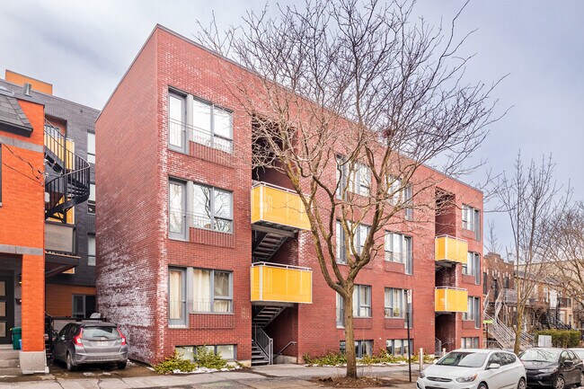 5820-5834 Louis-Hébert Av in Montréal, QC - Building Photo - Building Photo
