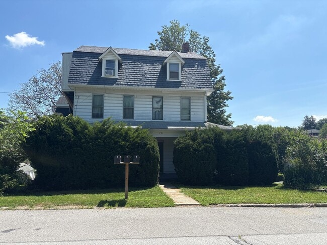 property at 191 S Elm St