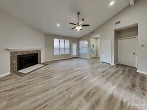 1121 Cypress Ln in Desoto, TX - Building Photo - Building Photo