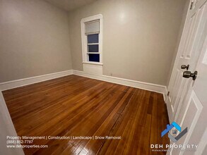 216 Hope St in Fall River, MA - Foto de edificio - Building Photo