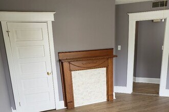 1152 N Columbus St, Unit 2 in Lancaster, OH - Building Photo - Building Photo