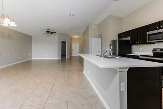 4275 SW Utterback St in Port St. Lucie, FL - Building Photo - Building Photo