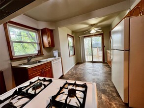 131 Goldenrod Ave in Franklin Square, NY - Building Photo - Building Photo