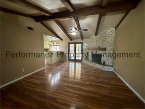 1541 W Pamela Ct in Porterville, CA - Building Photo - Building Photo