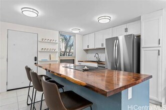 68-090-90 Au St in Waialua, HI - Building Photo - Building Photo